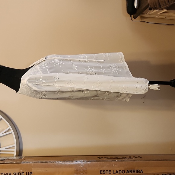 Guess Sheer Longleeved Top - Picture 2 of 6